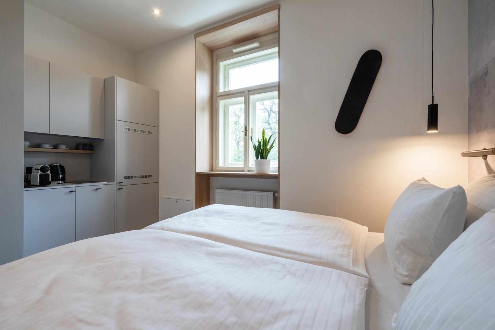 Aparthotel Honest Karlin Praga Esterno foto